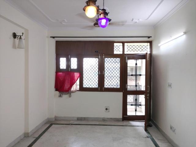 3 BHK Apartment in Sector 6 Dwarka for resale New Delhi. The reference number is 21015639
