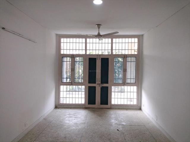 3 BHK Apartment in Sector 6 Dwarka for resale New Delhi. The reference number is 19310903