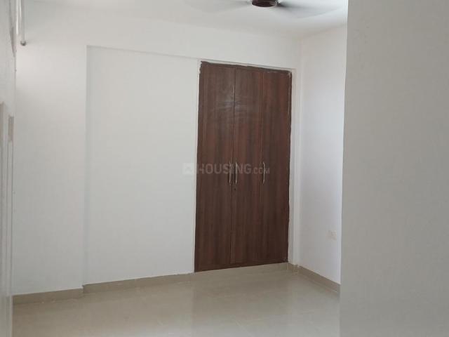 3 BHK Apartment in Sector 74 for rent Noida. The reference number is 21104192