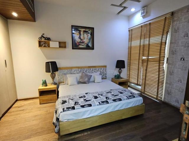 3 BHK Apartment in Sector 74 for resale Noida. The reference number is 13484525