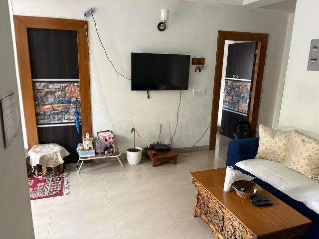 3 BHK Apartment in Sector 75 for rent Noida. The reference number is 20813552