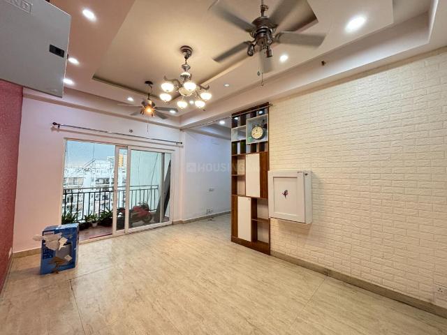 3 BHK Apartment in Sector 75 for rent Noida. The reference number is 20990892