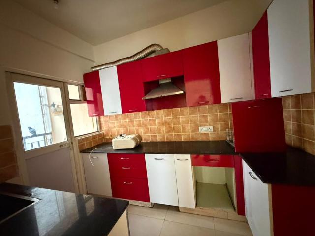 3 BHK Apartment in Sector 75 for rent Noida. The reference number is 21147557