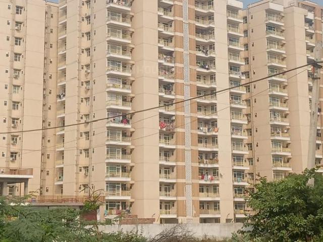 3 BHK Apartment in Sector 75 for rent Faridabad. The reference number is 21141721