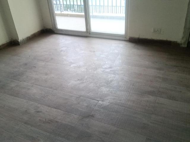 3 BHK Apartment in Sector 75 for resale Noida. The reference number is 19998636