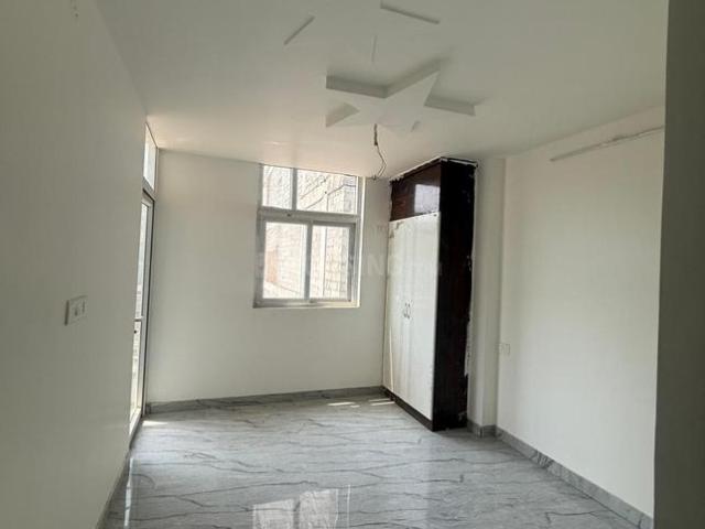 3 BHK Apartment in Sector 75 for resale Noida. The reference number is 20598149