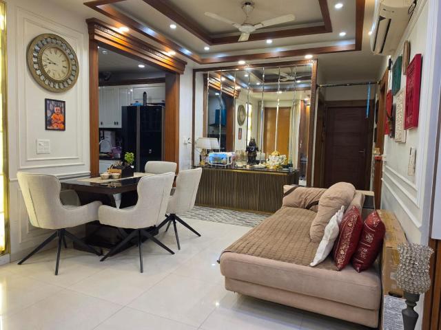3 BHK Apartment in Sector 75 for resale Noida. The reference number is 21096619