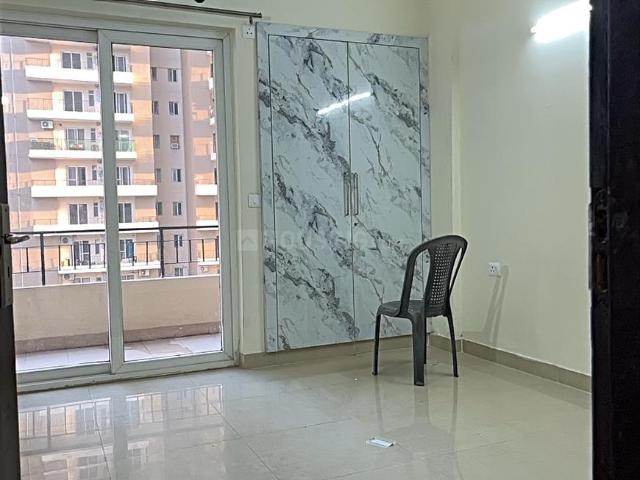 3 BHK Apartment in Sector 76 for rent Noida. The reference number is 19387557