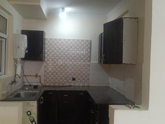 3 BHK Apartment in Sector 76 for rent Noida. The reference number is 13034501