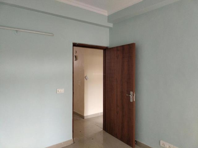 3 BHK Apartment in Sector 76 for rent Noida. The reference number is 20028543
