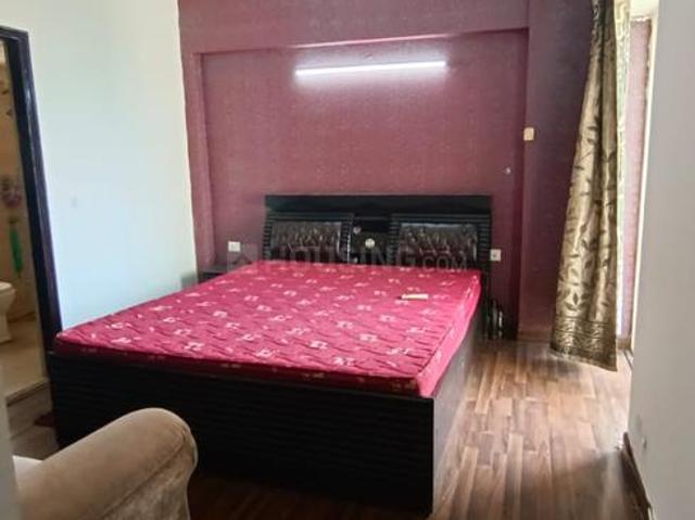 3 BHK Apartment in Sector 76 for rent Noida. The reference number is 20342281