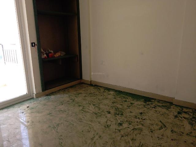 3 BHK Apartment in Sector 76 for rent Noida. The reference number is 20598527