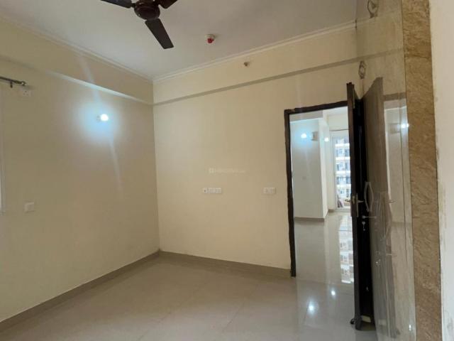 3 BHK Apartment in Sector 76 for rent Noida. The reference number is 20744198