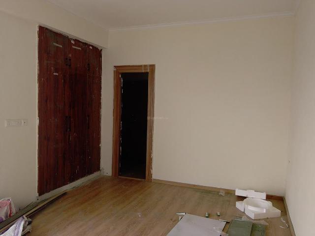 3 BHK Apartment in Sector 76 for rent Noida. The reference number is 21049649