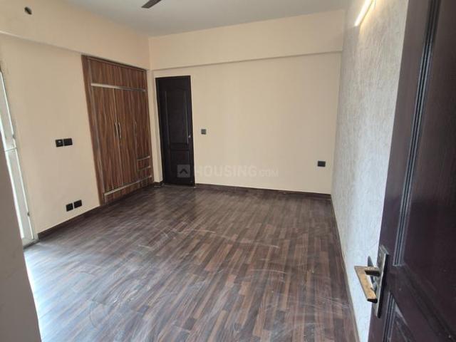 3 BHK Apartment in Sector 76 for rent Noida. The reference number is 21200467