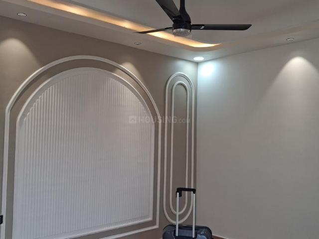 3 BHK Apartment in Sector 76 for rent Noida. The reference number is 21375771