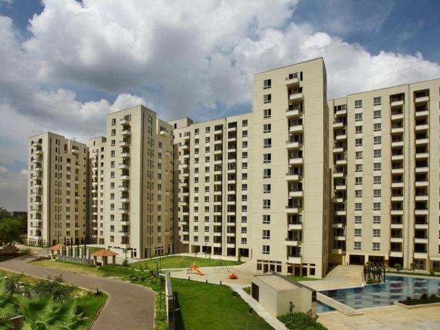 3 BHK Apartment in Sector 76 for resale Gurgaon. The reference number is 20802834