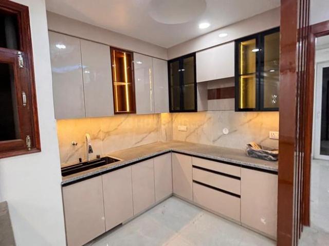 3 BHK Apartment in Sector 76 for resale Noida. The reference number is 20516189