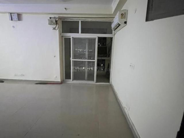 3 BHK Apartment in Sector 76 for resale Noida. The reference number is 21183216