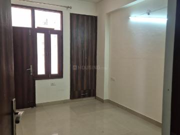 3 BHK Apartment in Sector 77 for rent Noida. The reference number is 19760950