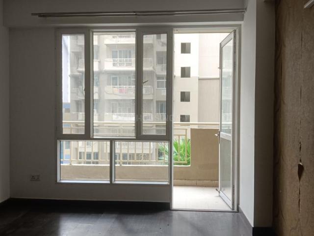 3 BHK Apartment in Sector 77 for rent Noida. The reference number is 21106489