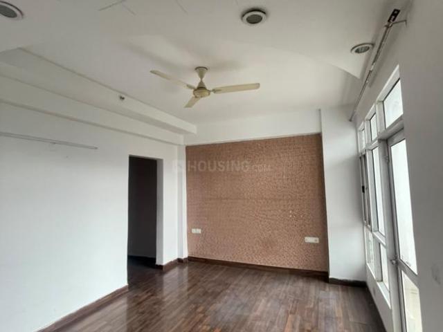 3 BHK Apartment in Sector 77 for rent Noida. The reference number is 21100321