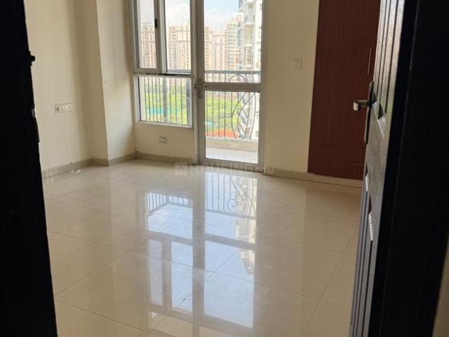 3 BHK Apartment in Sector 77 for rent Noida. The reference number is 21143340