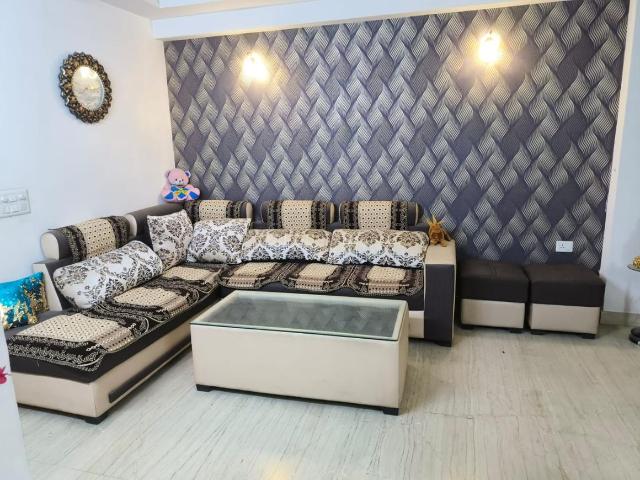 3 BHK Apartment in Sector 77 for rent Noida. The reference number is 21199590