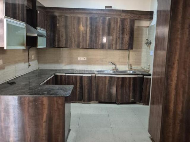 3 BHK Apartment in Sector 77 for rent Noida. The reference number is 21362296