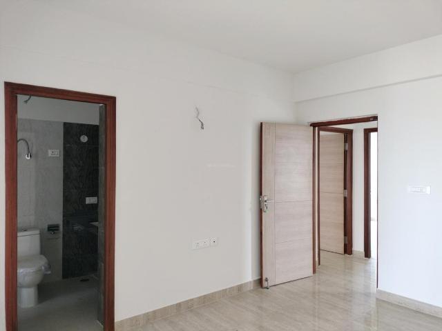 3 BHK Apartment in Sector 77 for rent Faridabad. The reference number is 21121831