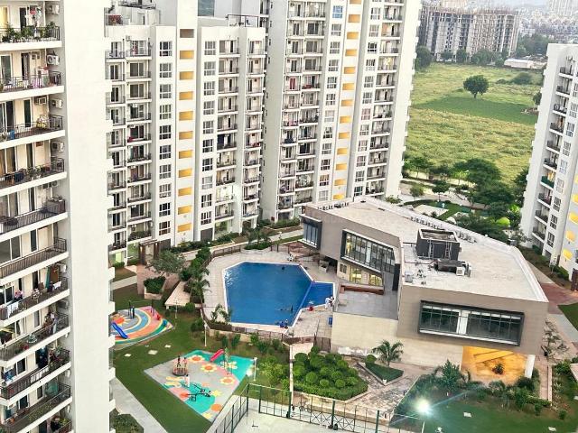 3 BHK Apartment in Sector 77 for rent Gurgaon. The reference number is 20164453