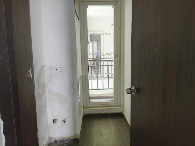 3 BHK Apartment in Sector 77 for rent Gurgaon. The reference number is 21056624