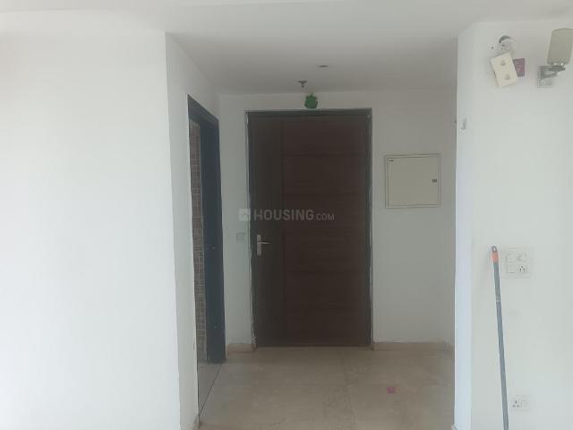 3 BHK Apartment in Sector 77 for rent Gurgaon. The reference number is 21056783