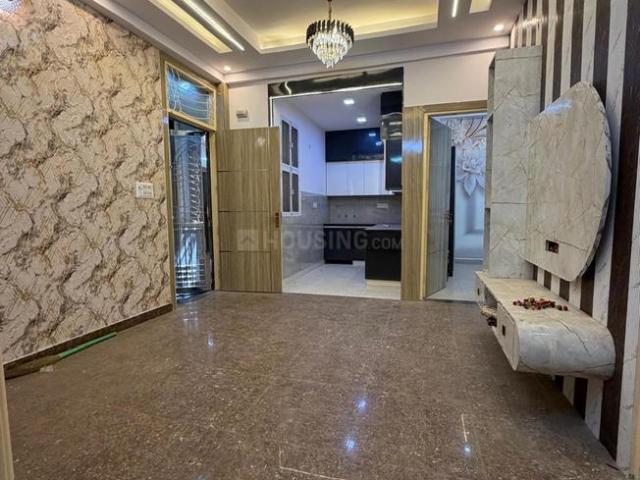 3 BHK Apartment in Sector 77 for resale Noida. The reference number is 20363240