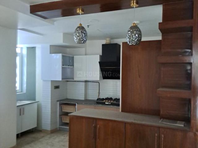 3 BHK Apartment in Sector 78 for rent Noida. The reference number is 17898664