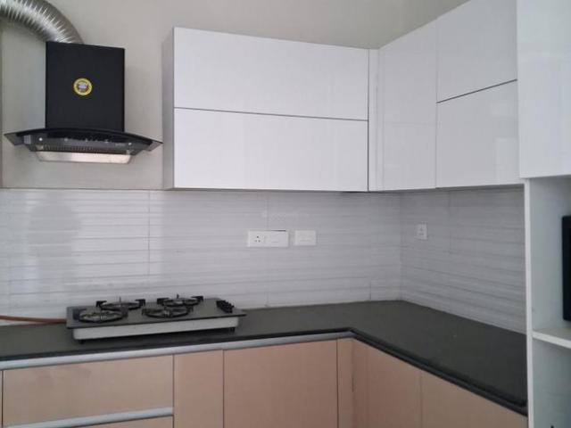 3 BHK Apartment in Sector 78 for rent Noida. The reference number is 19074748