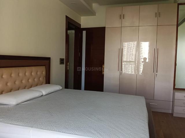 3 BHK Apartment in Sector 78 for rent Noida. The reference number is 21198235