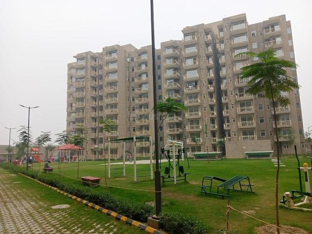 3 BHK Apartment in Sector 78 for resale Faridabad. The reference number is 21126459