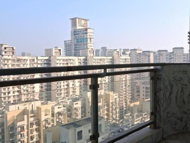 3 BHK Apartment in Sector 78 for resale Noida. The reference number is 19075966