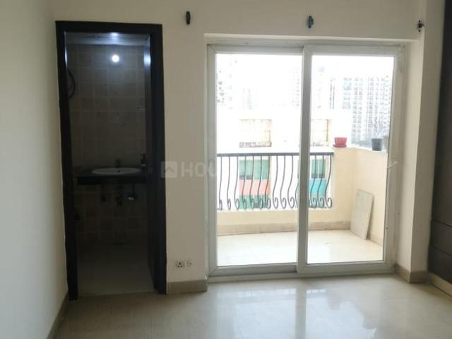 3 BHK Apartment in Sector 78 for resale Noida. The reference number is 20184014