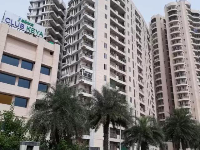 3 BHK Apartment in Sector 78 for resale Noida. The reference number is 21203513