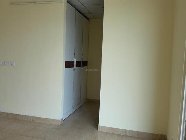 3 BHK Apartment in Sector 79 for rent Noida. The reference number is 20588019