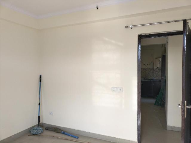 3 BHK Apartment in Sector 70 for rent Noida. The reference number is 20061168