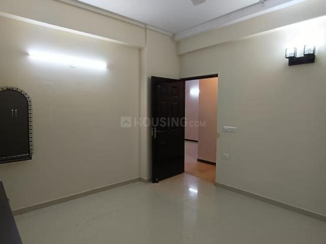 3 BHK Apartment in Sector 70 for rent Noida. The reference number is 20832585