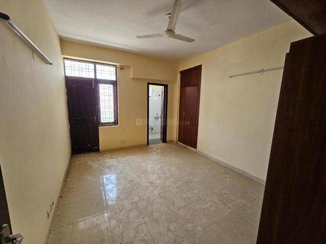 3 BHK Apartment in Sector 70 for rent Gurgaon. The reference number is 21016012