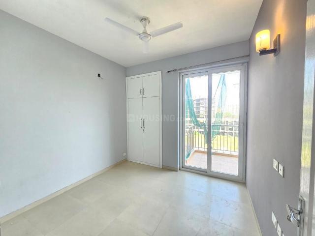 3 BHK Apartment in Sector 70 for rent Gurgaon. The reference number is 21119404