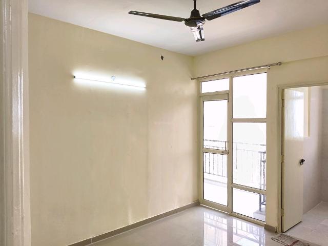 3 BHK Apartment in Sector 70 for rent Gurgaon. The reference number is 21170400