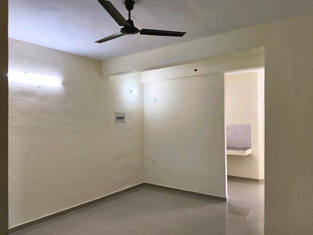 3 BHK Apartment in Sector 70 for rent Gurgaon. The reference number is 21170389