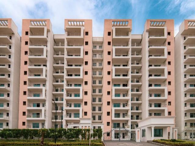 3 BHK Apartment in Sector 70 for resale Gurgaon. The reference number is 9726606