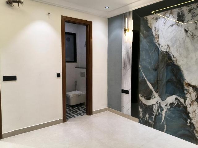 3 BHK Apartment in Sector 72 for rent Gurgaon. The reference number is 21007432